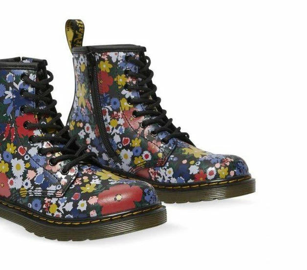 Dr Martens 1460 J Juniors Wanderflora Black Boots 26046001 - Image 4