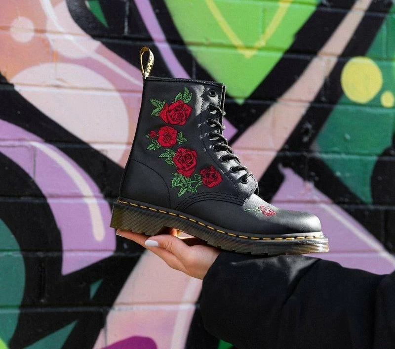 Dr Martens 1460 Vonda 8 Eye Boot Vonda Black Softy T 24722001 - Image 8