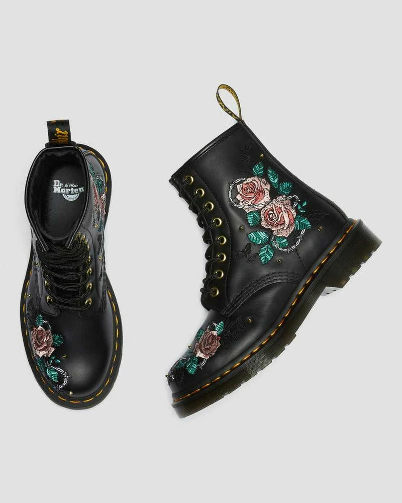 Dr Martens 1460 Vonda Chain 8 Eye Boot Vonda Black Nappa Floral 26980001 - Image 9