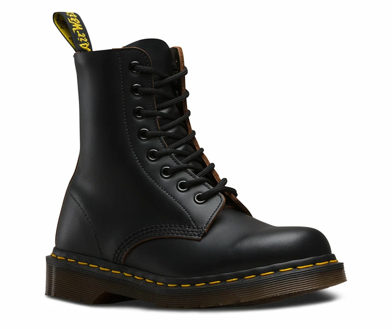 Dr Martens Vintage Made In England 1460 Black Quilon 8 Eyelet Boot 12308001 - Image 2